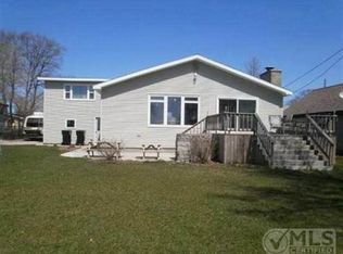 501 Minneapolis Ave, Gladstone, MI 49837