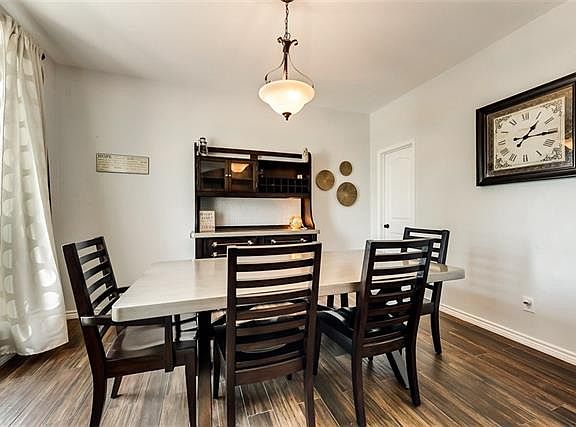 3rd image of 2819 Quarter Horse Ln