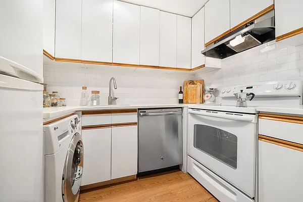 Rented by Compass | media 19