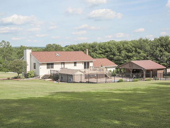 4th image of 145 Stroble Ln