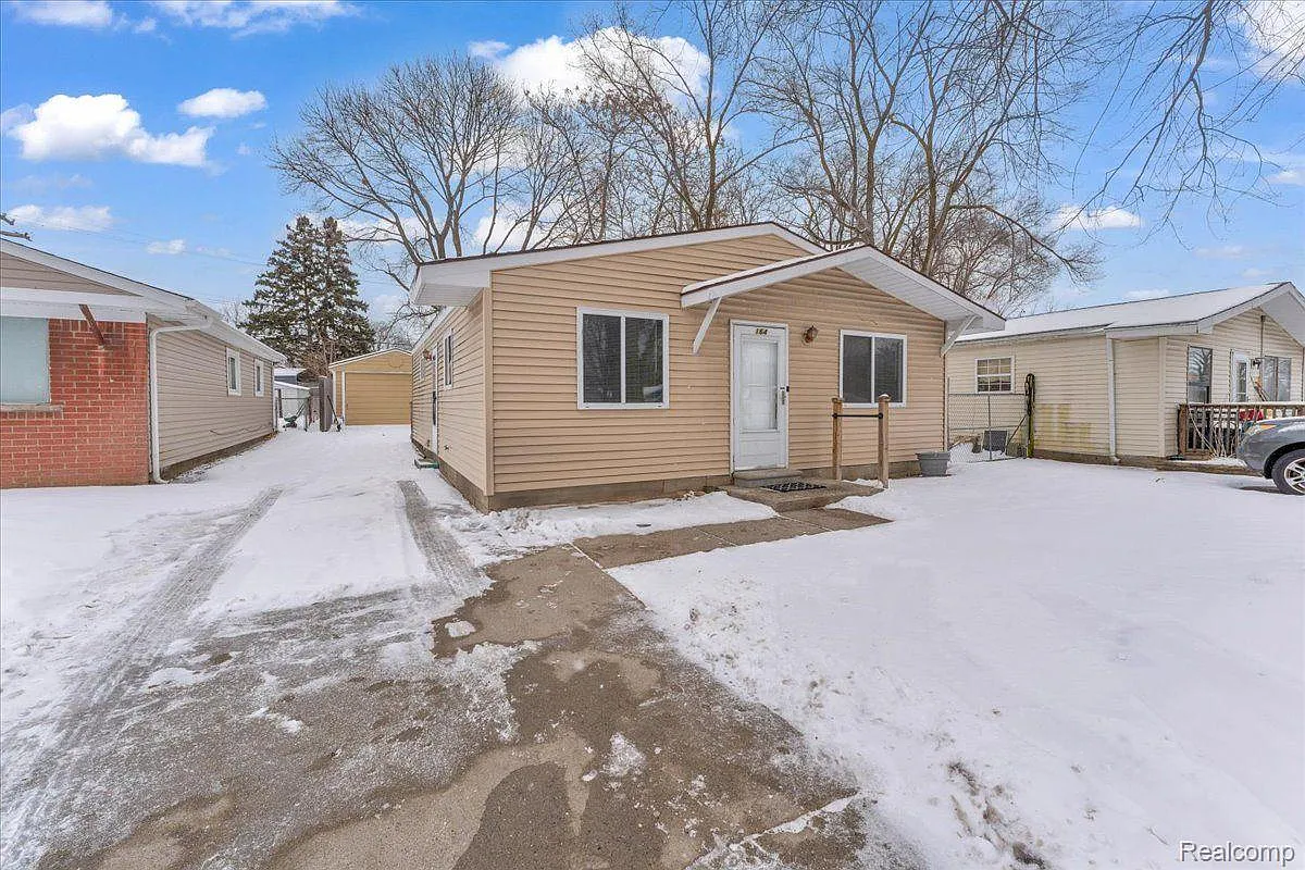 164 W Mansfield Ave photo 1