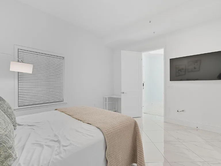 200 Ocean Crest Dr #1111 — Photo 63