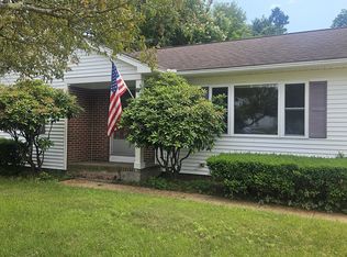 32 West St, West Brookfield, MA 01585