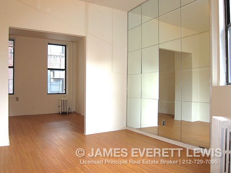 1st image of 221 W 28th St APT 4RE
