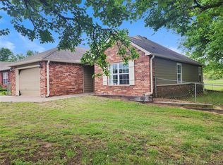 418 N 6th St, Collinsville, OK 74021