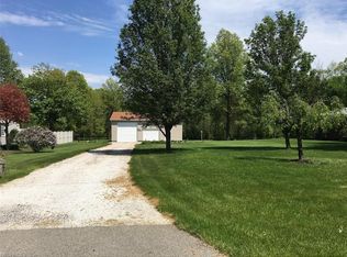 2378 Andrews Dr NE, Warren, OH 44481