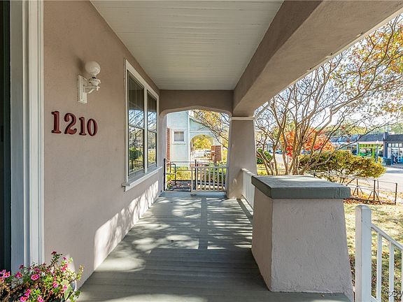 5th image of 1210 Bellevue Ave