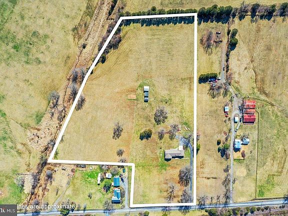 2nd image of 550 Bucks Mill Rd