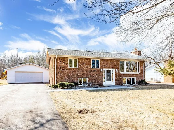 306 W Rainbow St, Duluth, MN 55811