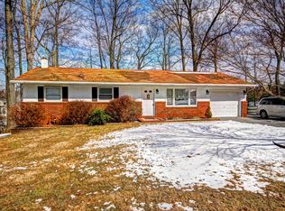 5803 Victor Dr, Sykesville, MD 21784