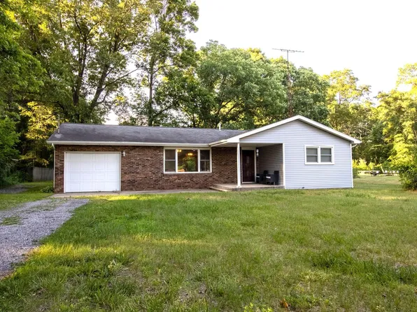 2280 E 150 S, Knox, IN 46534