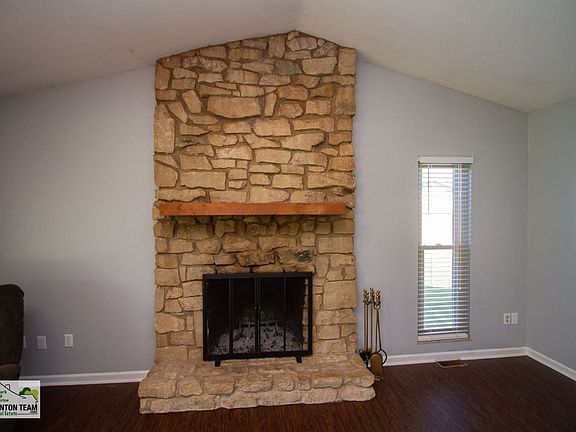 5th image of 4621 S C St