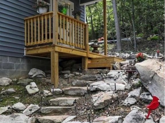 4th image of 503 Featherbed Ln