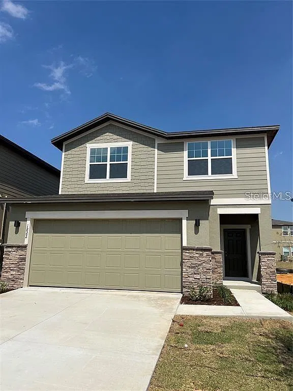 5 bed, 3.0 bath, 2408 sqft, $2,750 — Photo 1
