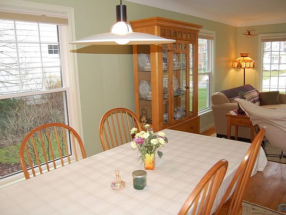 5th image of 3309 Grimsby Pl
