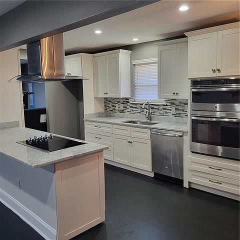 2nd image of 4631 Virgilian St