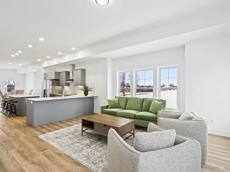NorthWest TownHomes — Photo 5