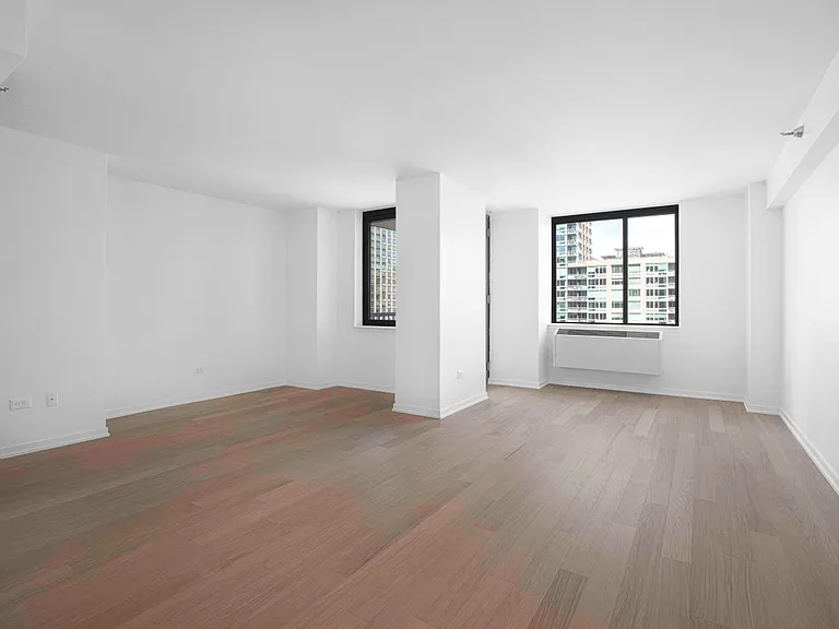 75 W End Ave #P20E — Photo 3
