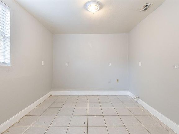 5th image of 119 W Allison Ct