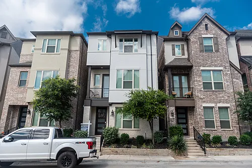 2216 Palomino St Photo 1