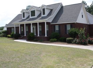 381 Muscovy Dr, Douglas, GA 31535