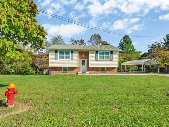 141 Crestview Dr, Crossville, TN 38555