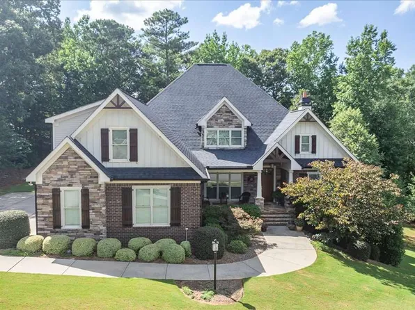 1241 Clint Ct, Bogart, GA 30622