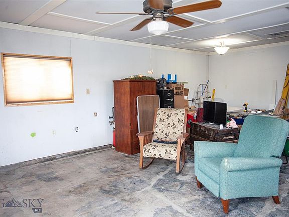 5th image of 209 S Weaver Ln