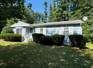 19 Chestnut Rd, Halifax, MA 02338