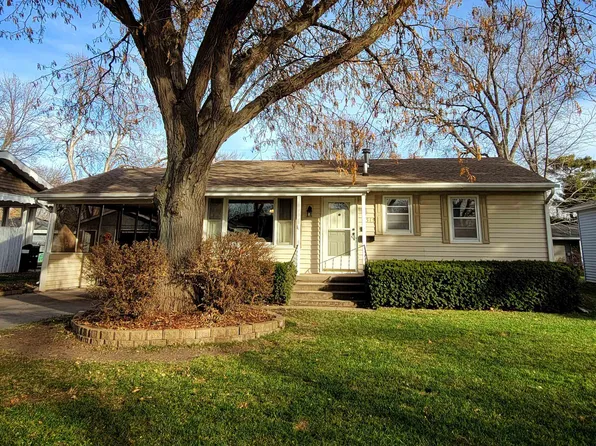 3519 Linden Dr, Kearney, NE 68847