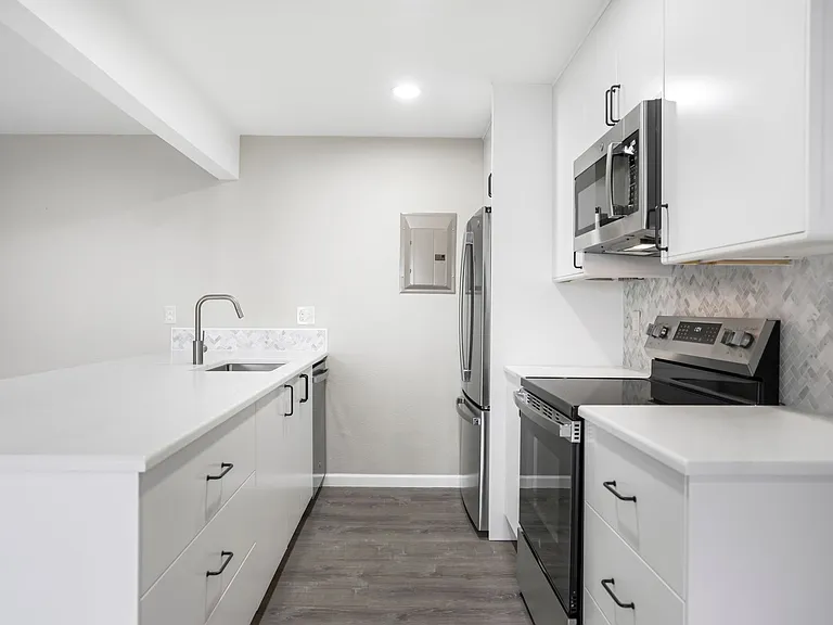 2227 Canyon Blvd #B462 — Photo 3