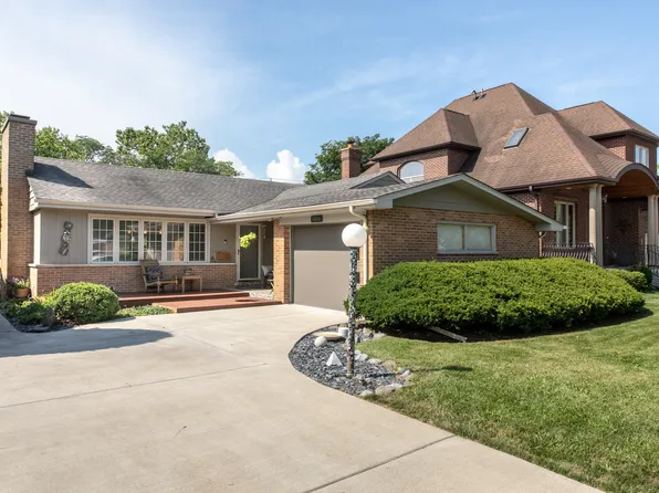 1305 Garden St, Park Ridge, IL 60068