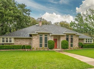 2 Greenleaf Dr, Trophy Club, TX 76262