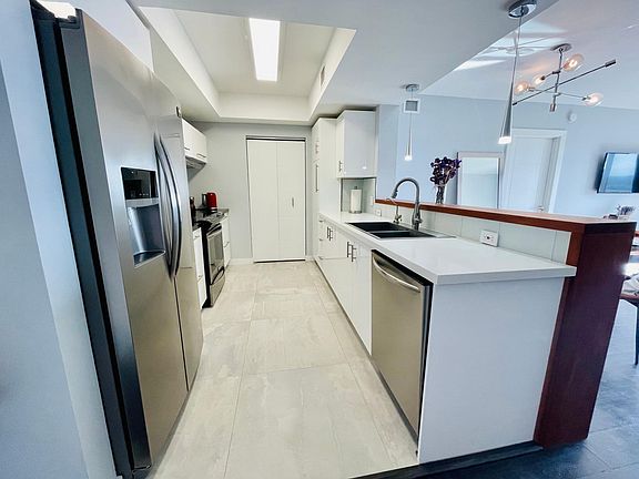 4th image of 19501 W Country Club Dr APT 1612