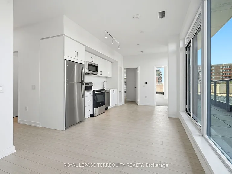 4010 Eglinton Ave W #712 — Photo 8