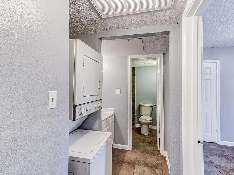 9829 Walnut St #107 — Photo 7