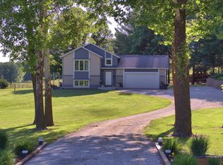 12580 Rattlesnake Rd, Rushville, IL 62681