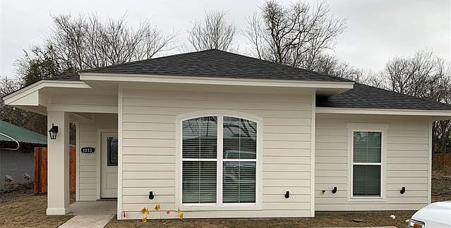 1st image of 1303 E 6th Ave