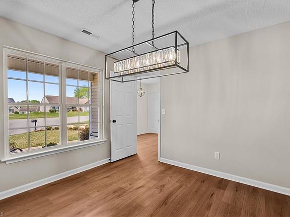 4th image of 1809 Antler Ct