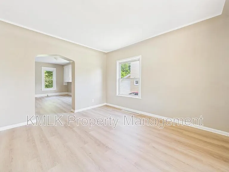 49 Prospect St — Photo 5