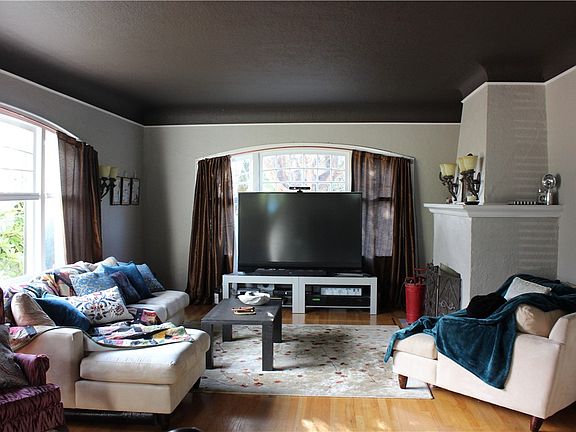 4th image of 7016 Central Park Dr