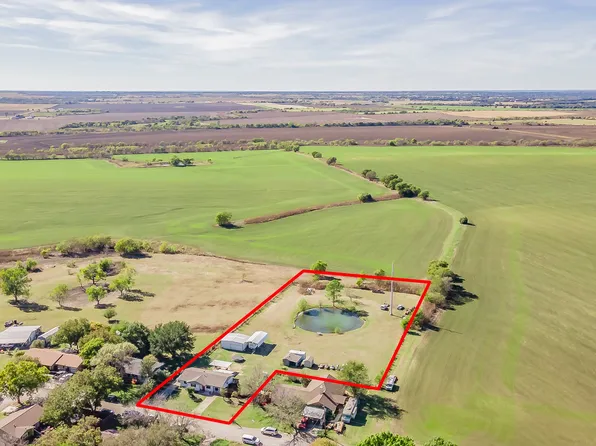 1102 S 1st Ave, Grandview, TX 76050