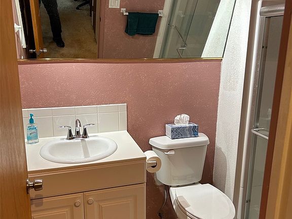 5th image of 808 Juma Court