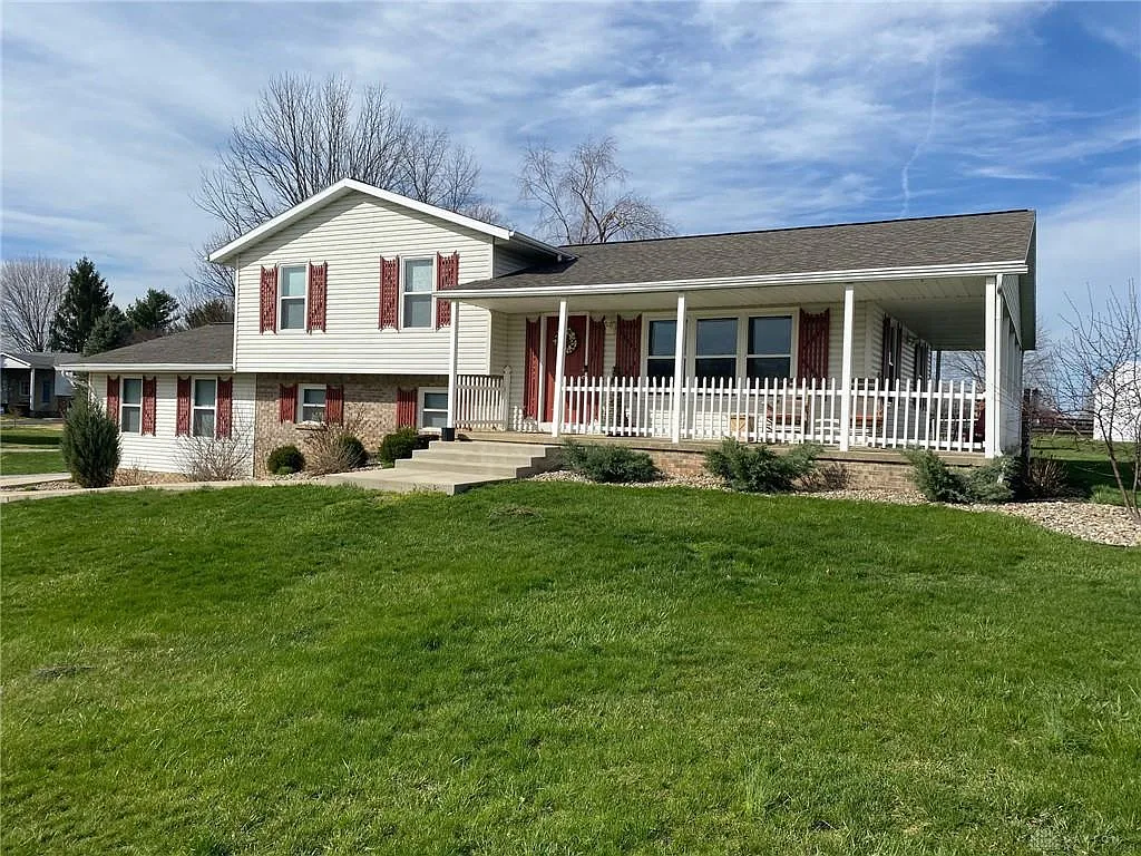 4376 Chippewa Trl photo 1