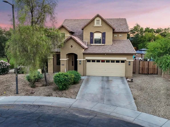 18057 W MISSION Lane, Waddell, AZ 85355