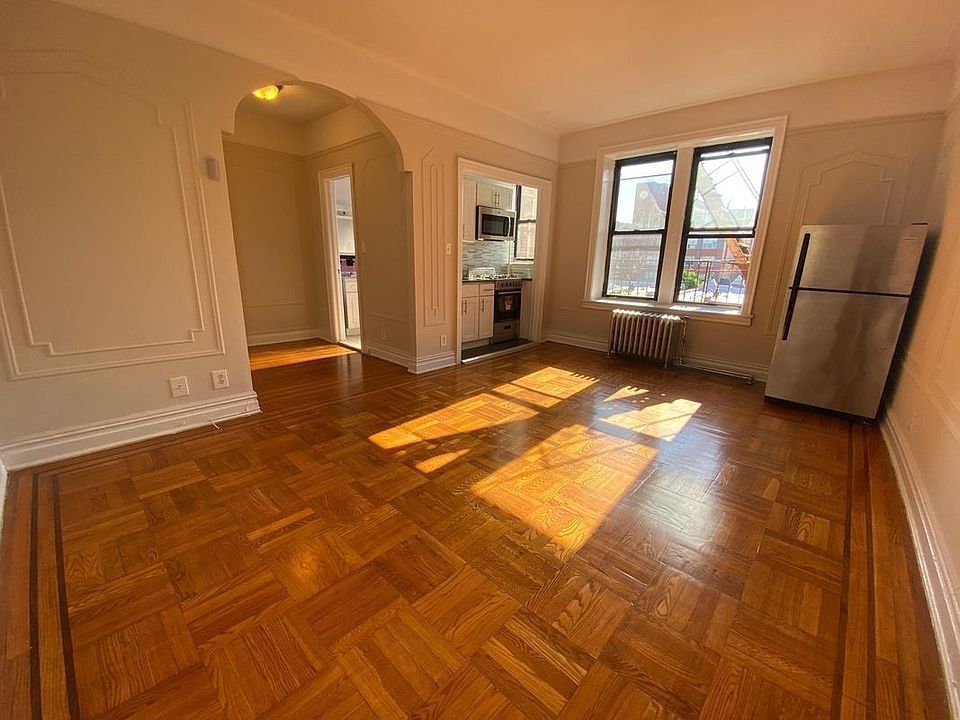 1st image of 45-32 44th St #5K