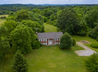 13198 Berlin Tpke, Lovettsville, VA 20180