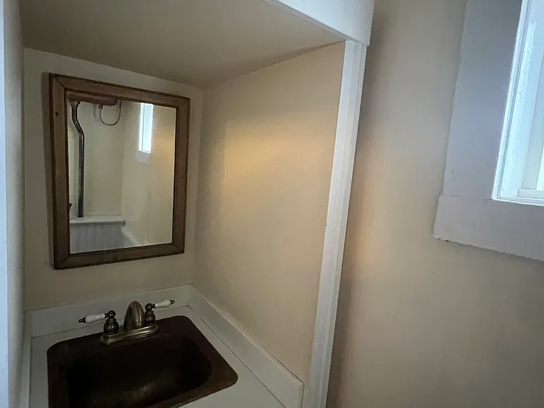 292 Cedar St — Photo 9