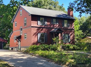 212 N Riverside Dr, Ames, IA 50010