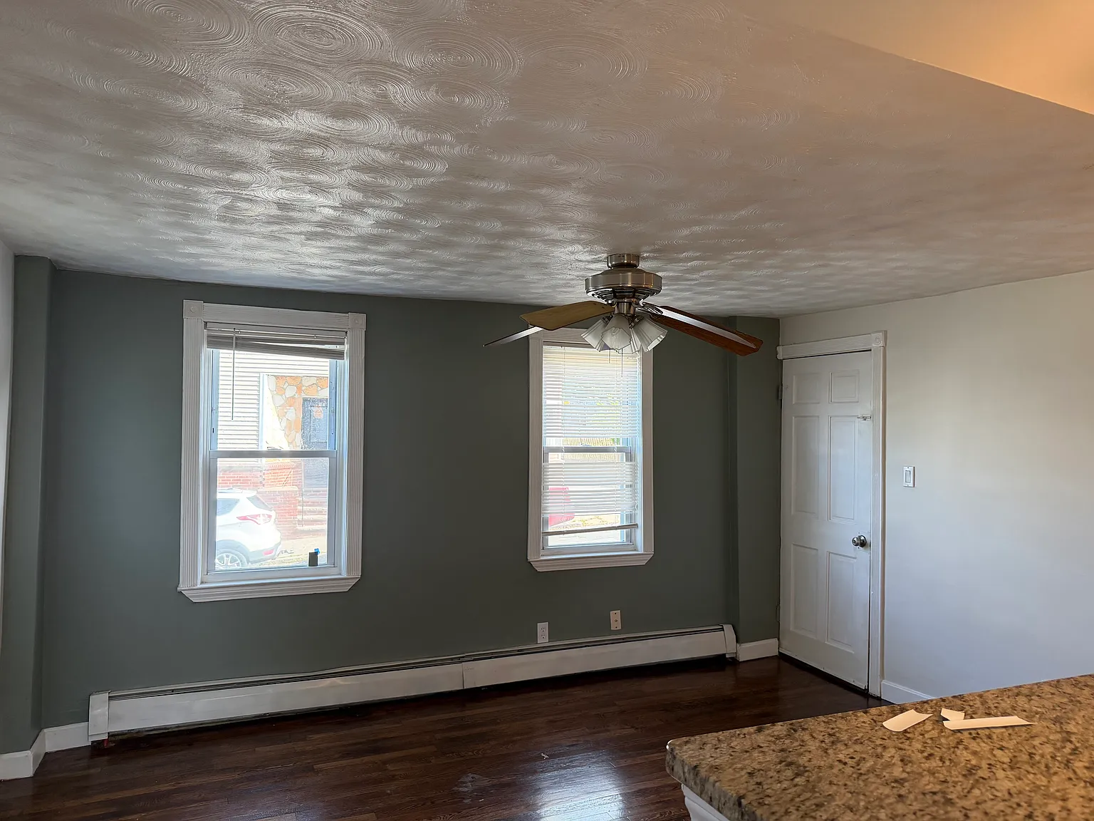 14 Amity St — Photo 1